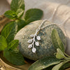 SFS026 - Popular Leaf Sweater Chain Retro Simple High-end Women's Fashion Necklace